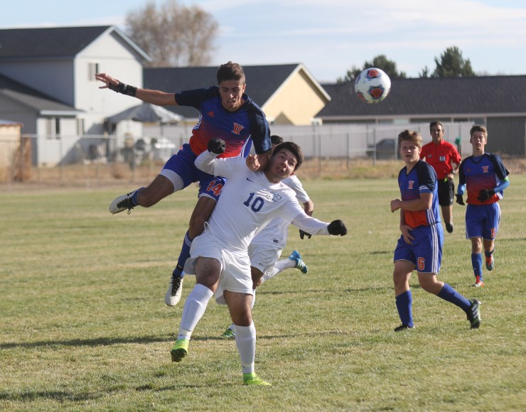 Andres Acuna jump web.jpg